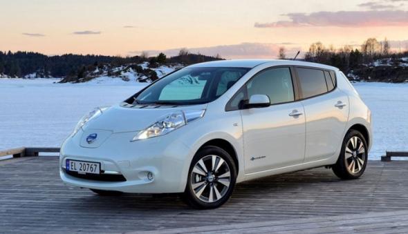 Nissan Leaf - популярный электромобиль в России